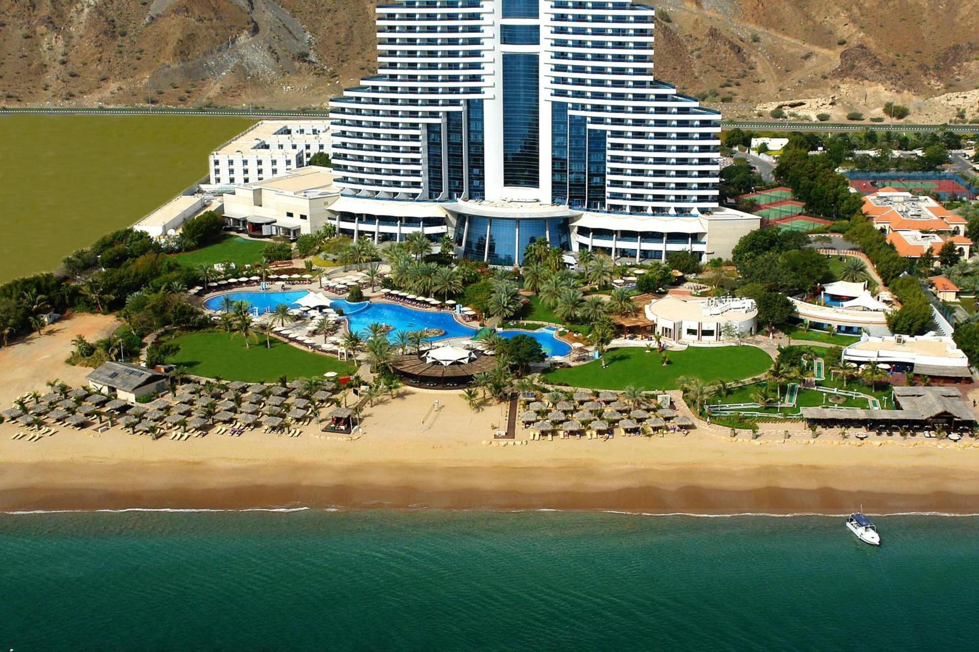 Le Meridien Al Aqah Beach Resort Kültér fotó The Oberoi Dubai