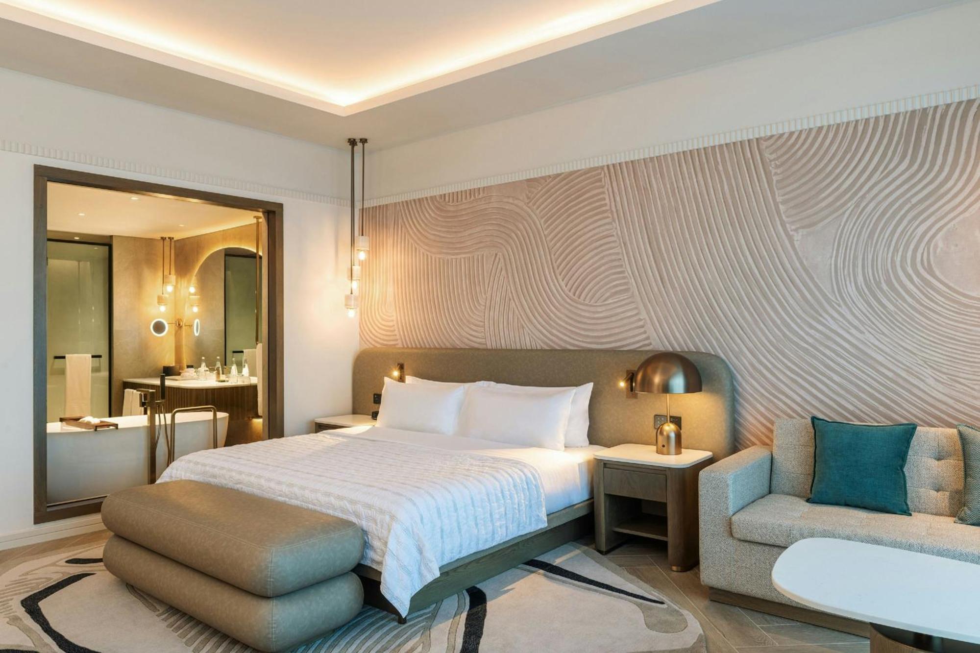 Le Meridien Al Aqah Beach Resort Kültér fotó Deluxe Room